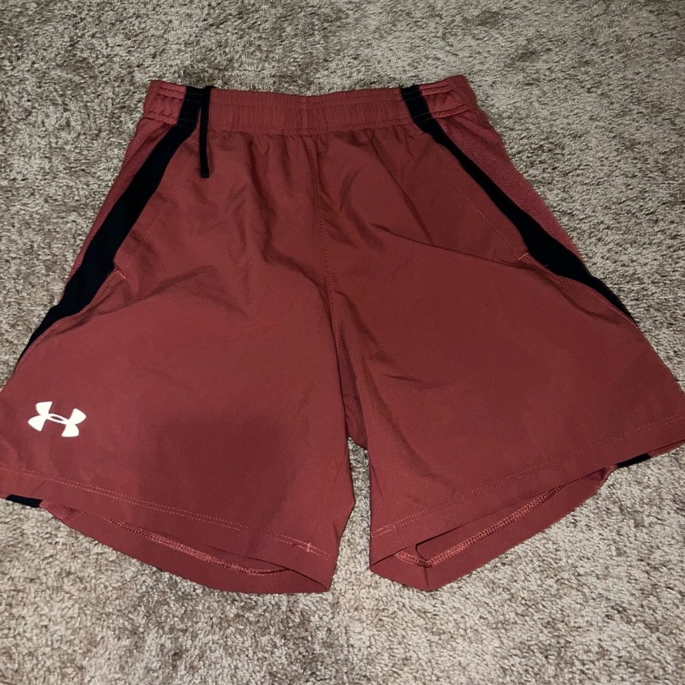 Men’s Under Armour athletic shorts